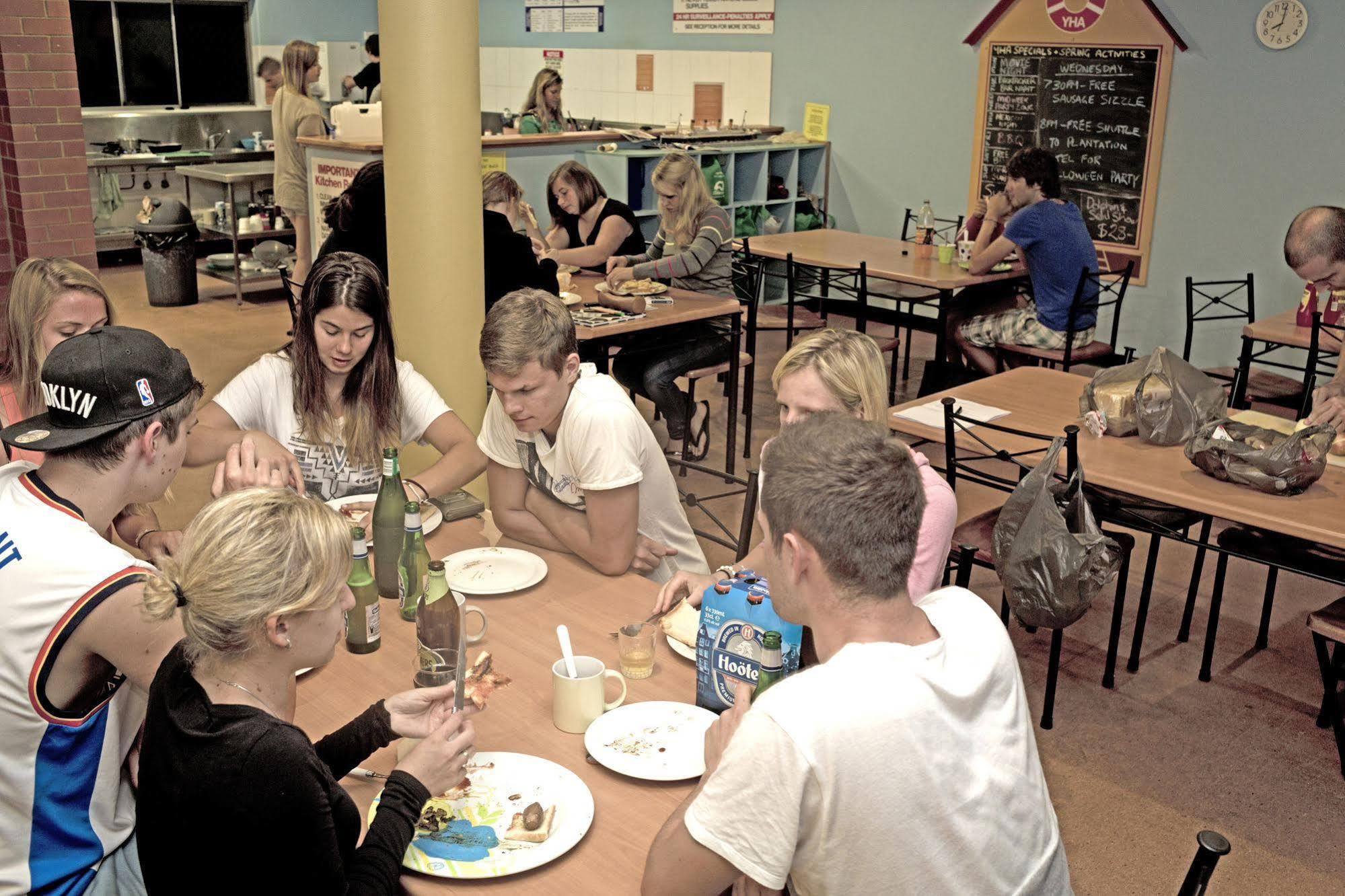 Coffs Harbour Yha Hostel Екстериор снимка